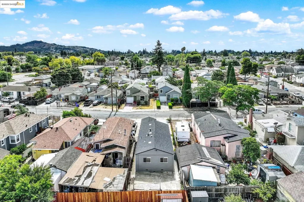 2125 102nd Avenue Oakland CA 94603