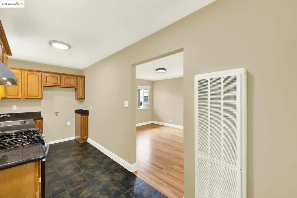 2125 102nd Avenue Oakland CA 94603