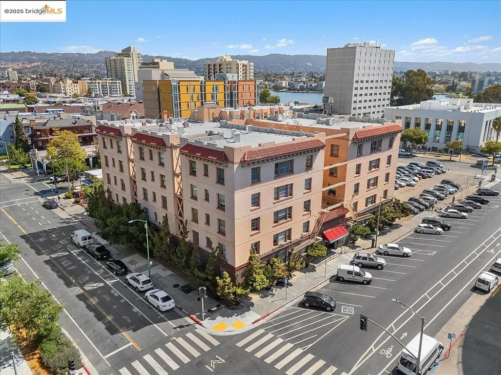 184 13th Street Oakland CA 94612