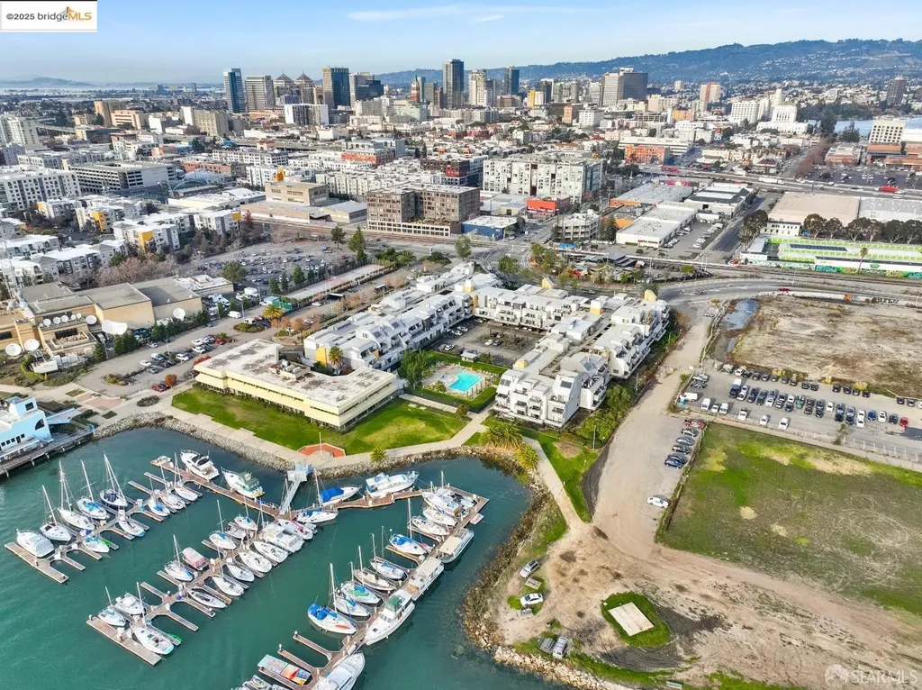 1 Embarcadero Oakland CA 94607