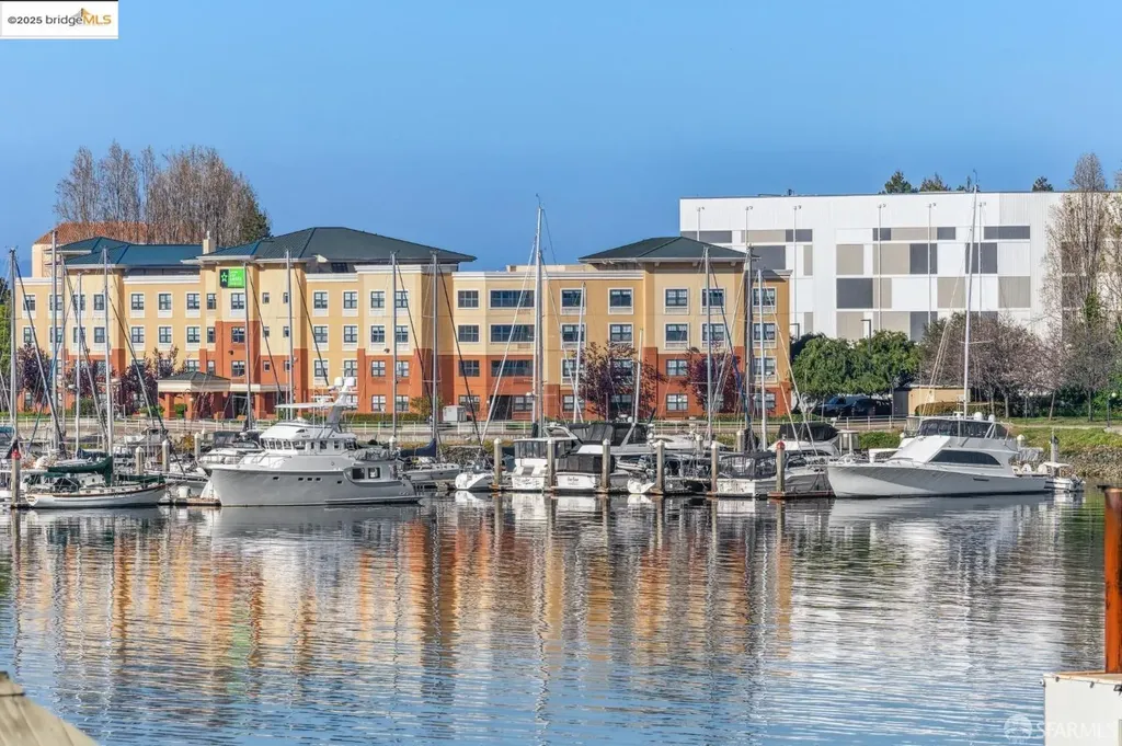 1 Embarcadero Oakland CA 94607