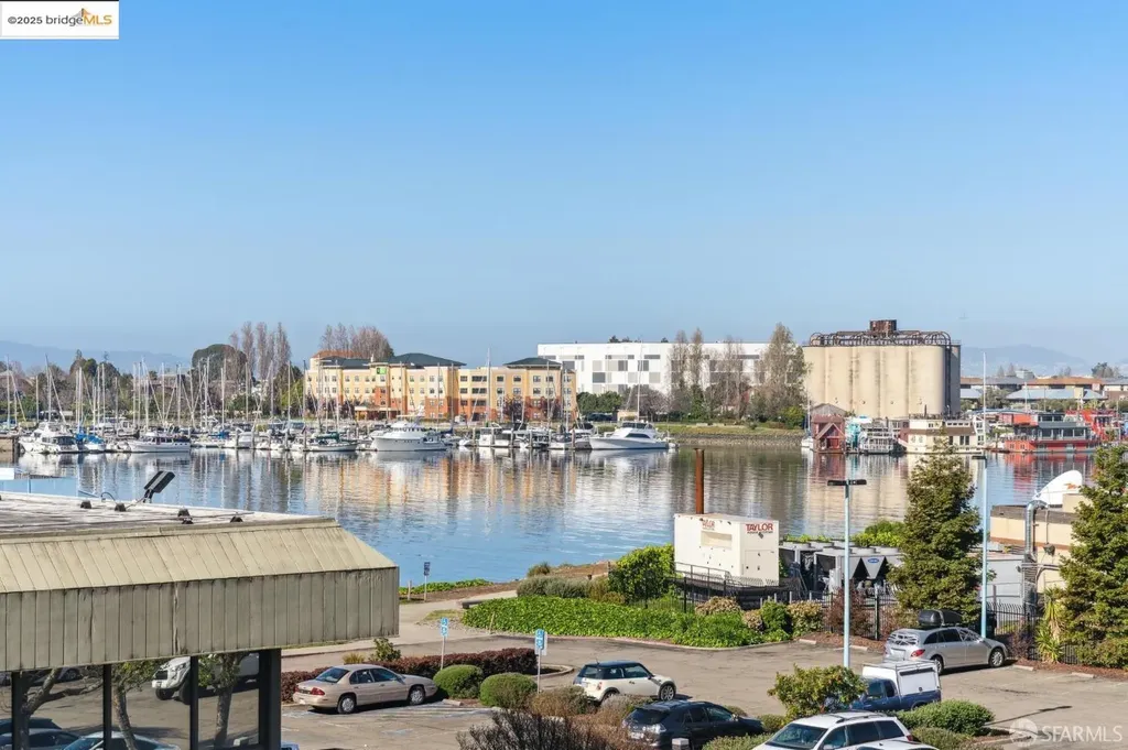 1 Embarcadero Oakland CA 94607