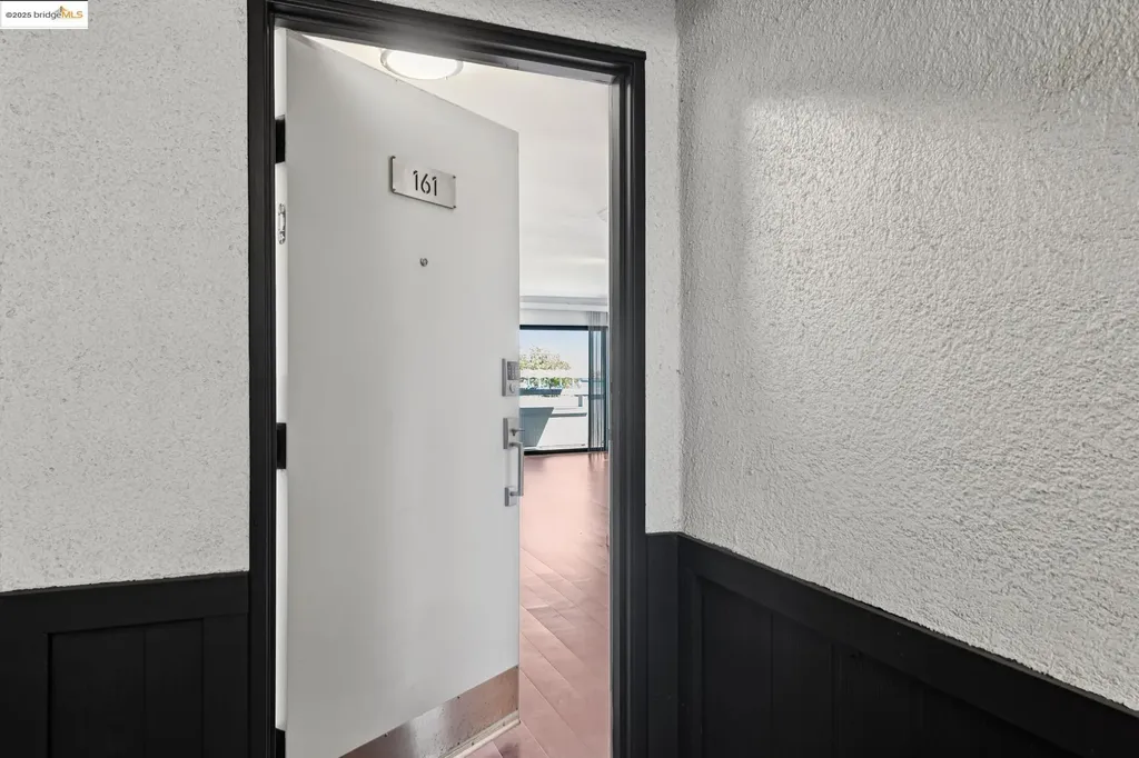 1 Embarcadero Oakland CA 94607