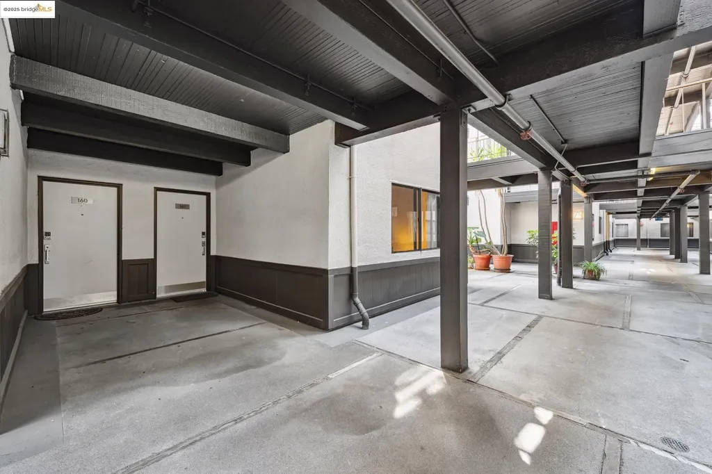 1 Embarcadero Oakland CA 94607