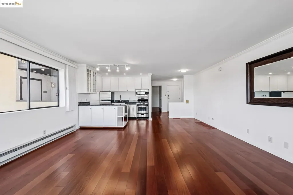 1 Embarcadero Oakland CA 94607