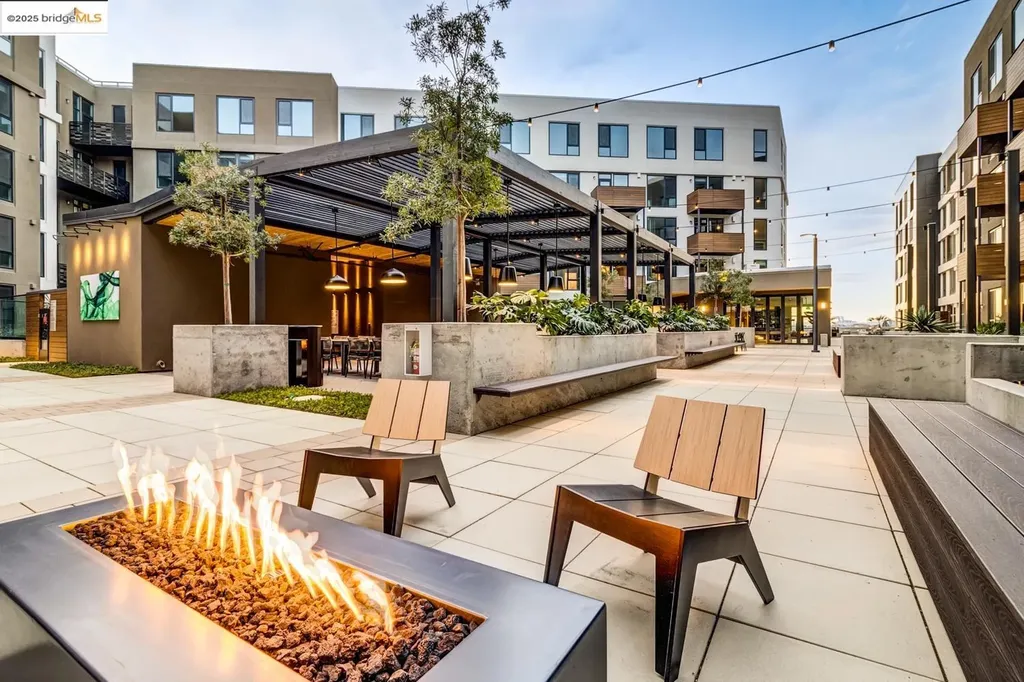 260 Brooklyn Basin Way Oakland CA 94606