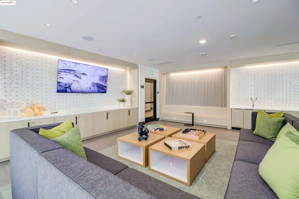 260 Brooklyn Basin Way Oakland CA 94606