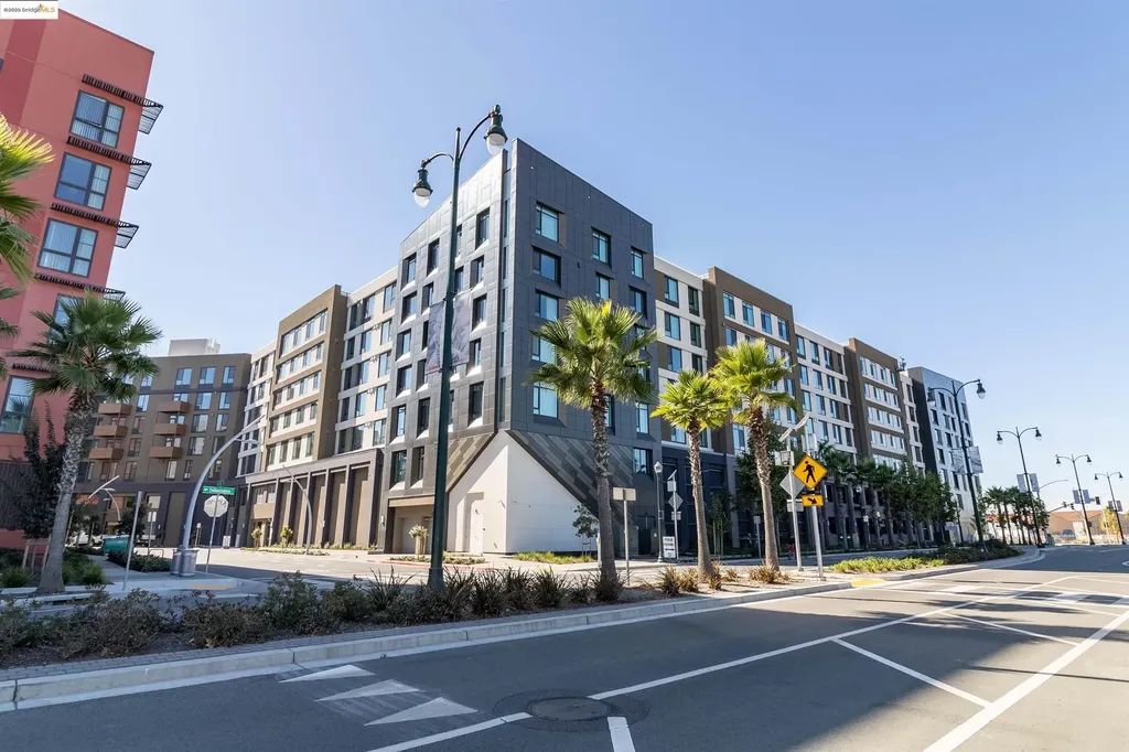 260 Brooklyn Basin Way Oakland CA 94606