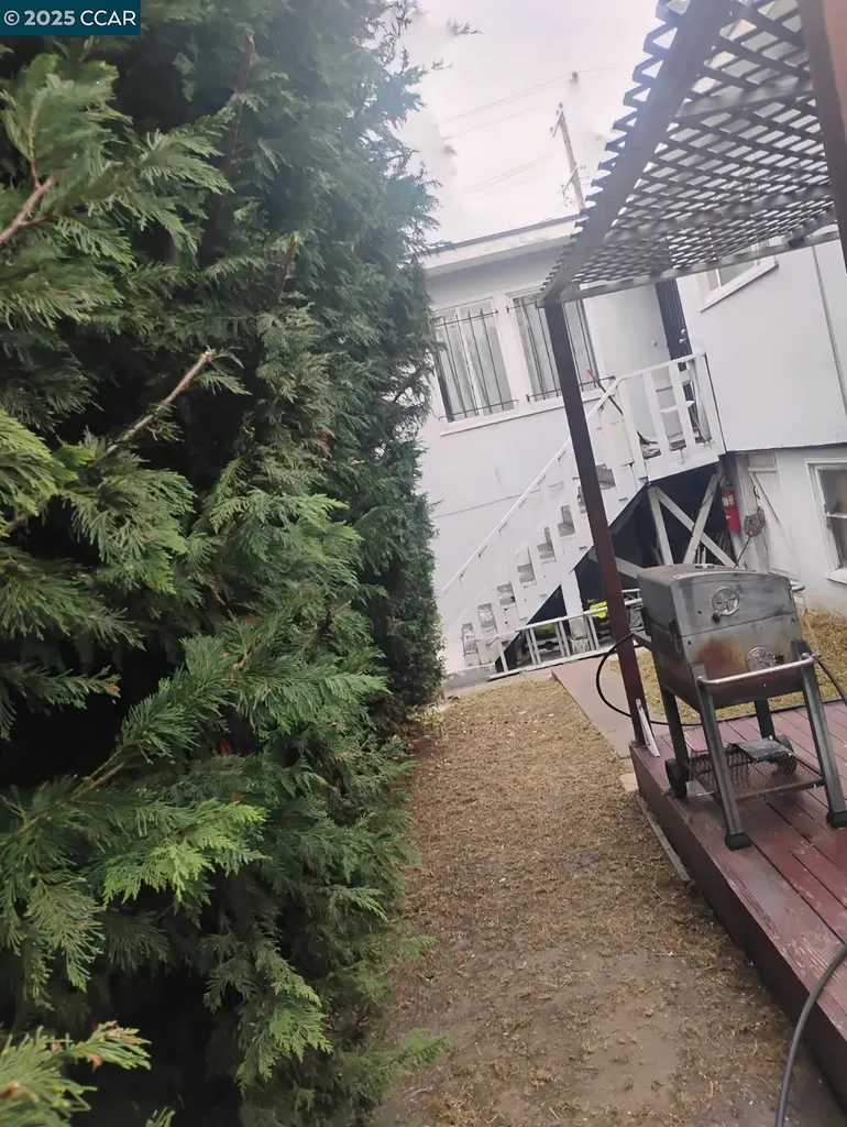 1161 64th Street Oakland CA 94608