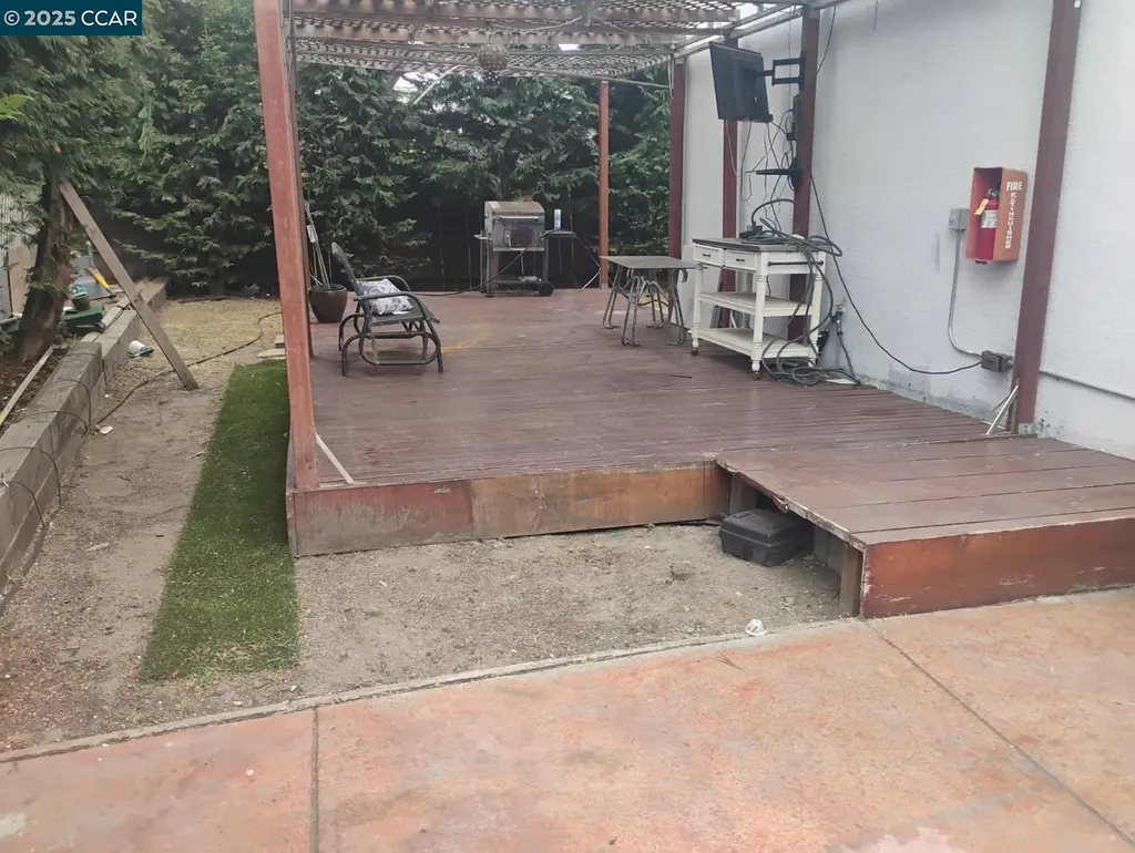 1161 64th Street Oakland CA 94608