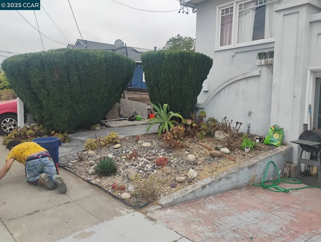 1161 64th Street Oakland CA 94608