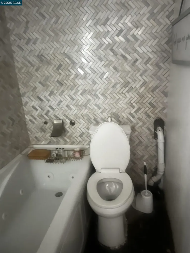 1161 64th Street Oakland CA 94608