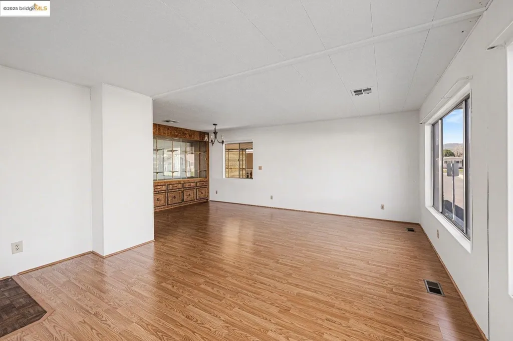 1597 Alamo Drive Vacaville CA 95687