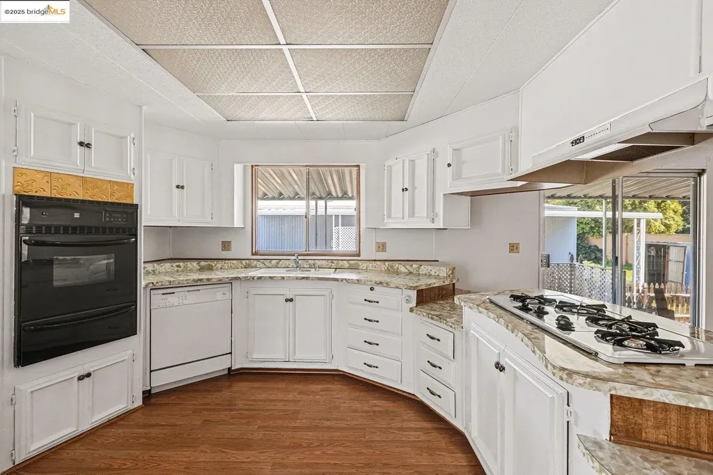 1597 Alamo Drive Vacaville CA 95687