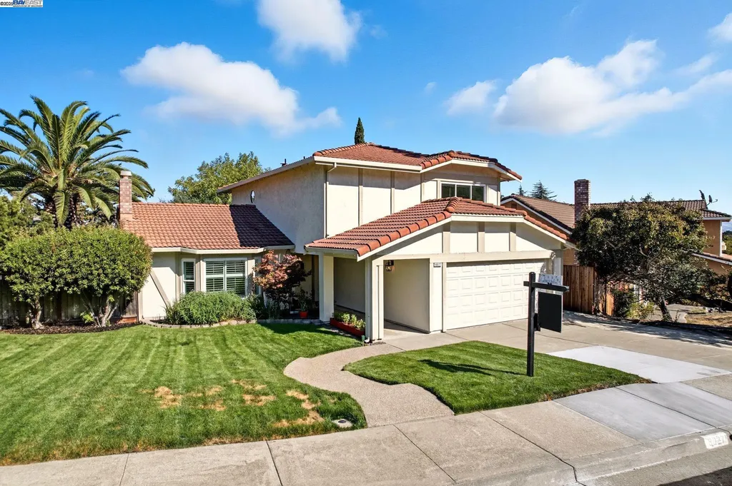 8027 Iglesia Drive Dublin CA 94568