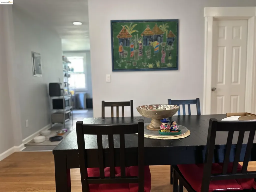 2816 Viola Street Oakland CA 94619