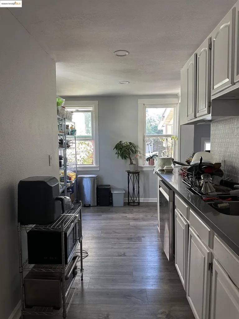 2816 Viola Street Oakland CA 94619