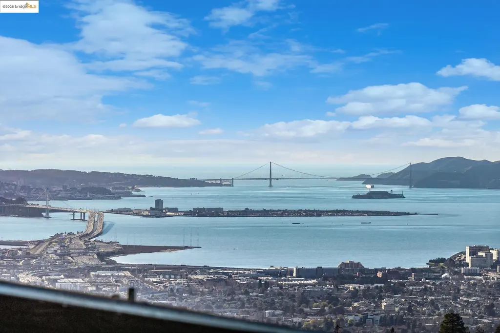 58 Villanova Drive Oakland CA 94611