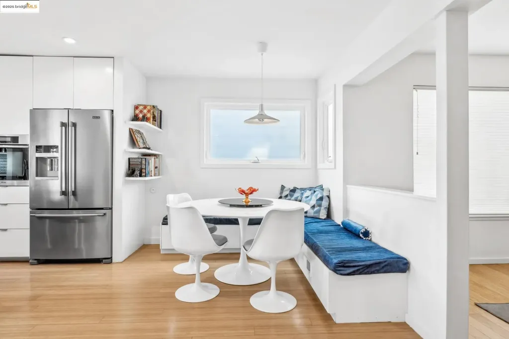 58 Villanova Drive Oakland CA 94611