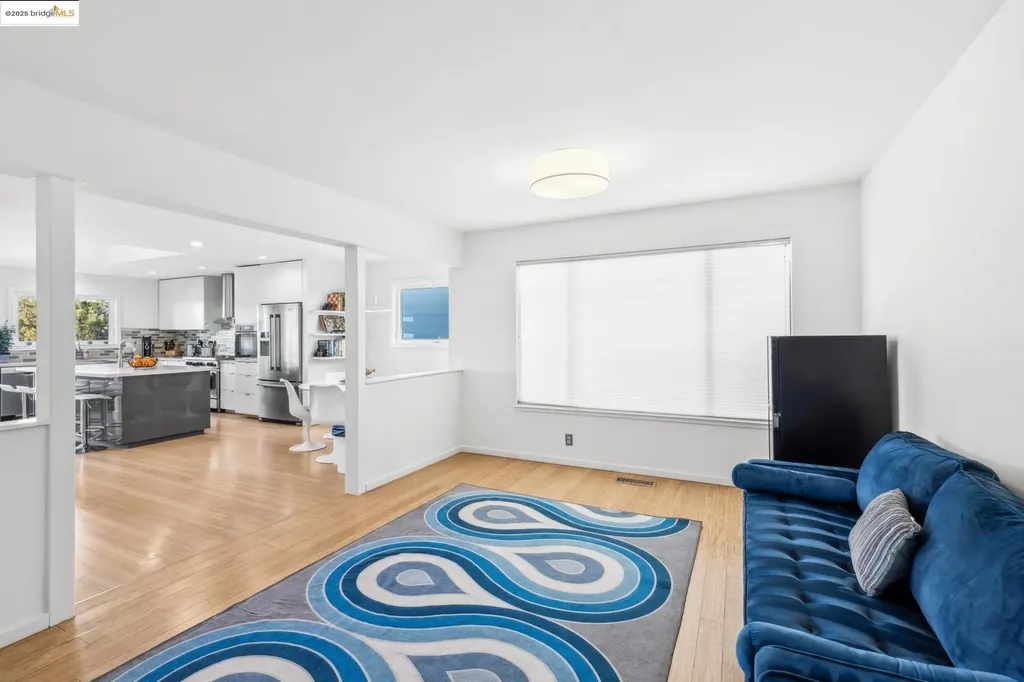 58 Villanova Drive Oakland CA 94611