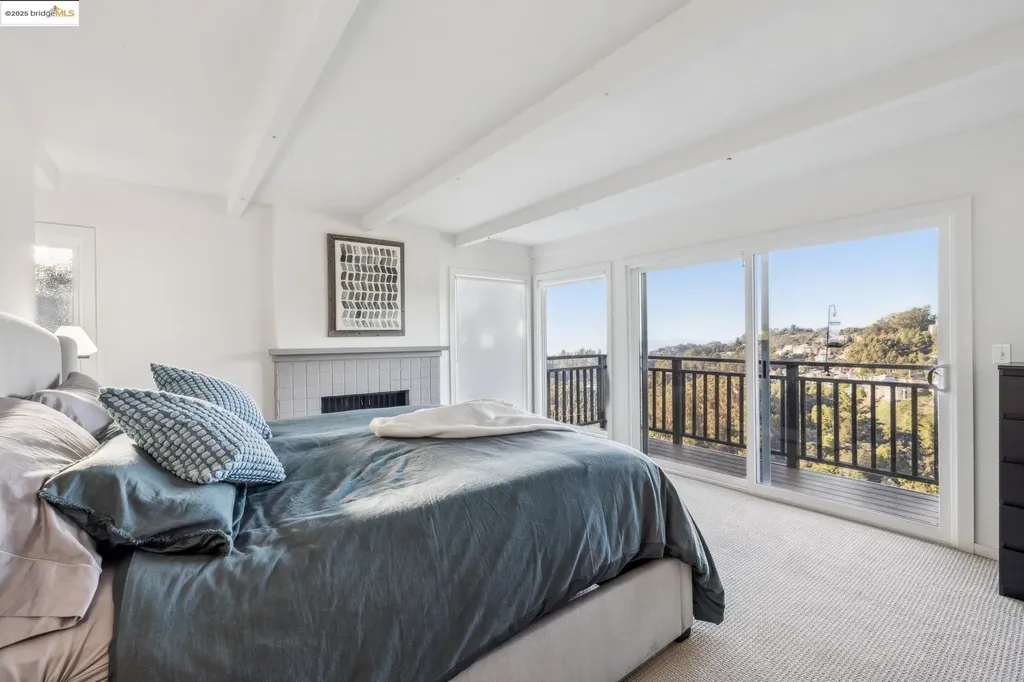 58 Villanova Drive Oakland CA 94611