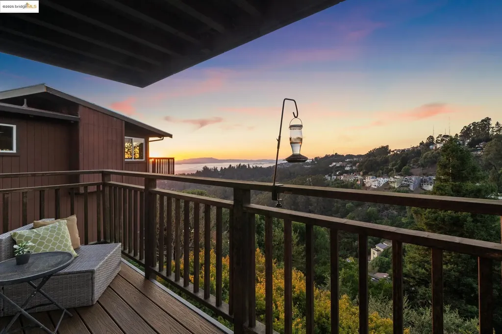 58 Villanova Drive Oakland CA 94611