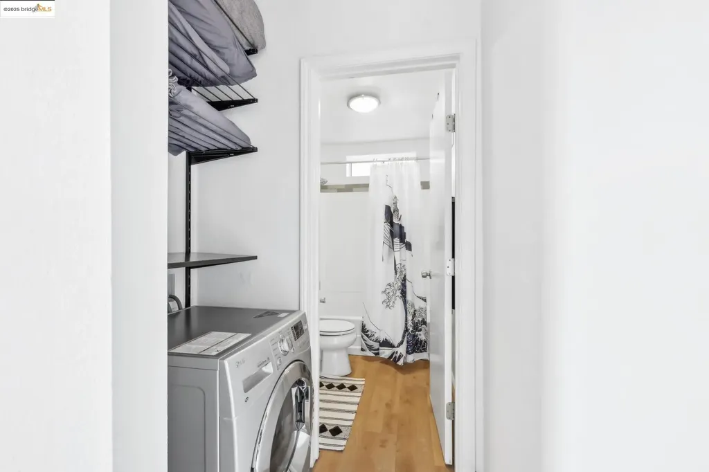 58 Villanova Drive Oakland CA 94611