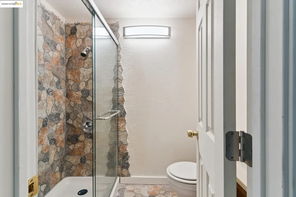 2322 21st Street Oakland CA 94601