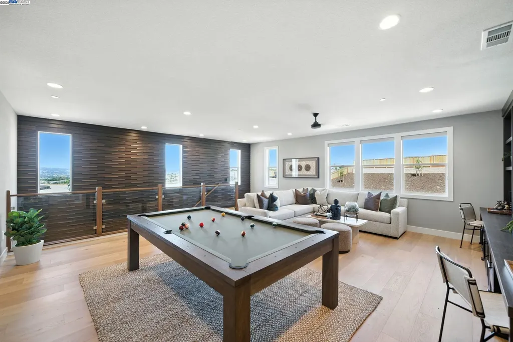 1683 Wren Street Dublin CA 94568