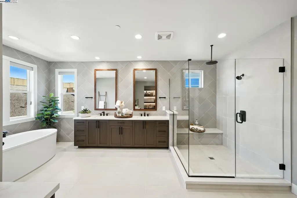 1683 Wren Street Dublin CA 94568