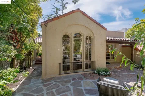 1922 San Antonio Avenue Berkeley CA 94707