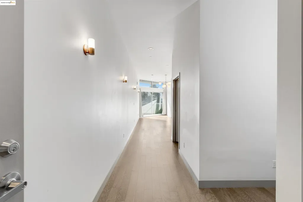 410 Webster Street Oakland CA 94607