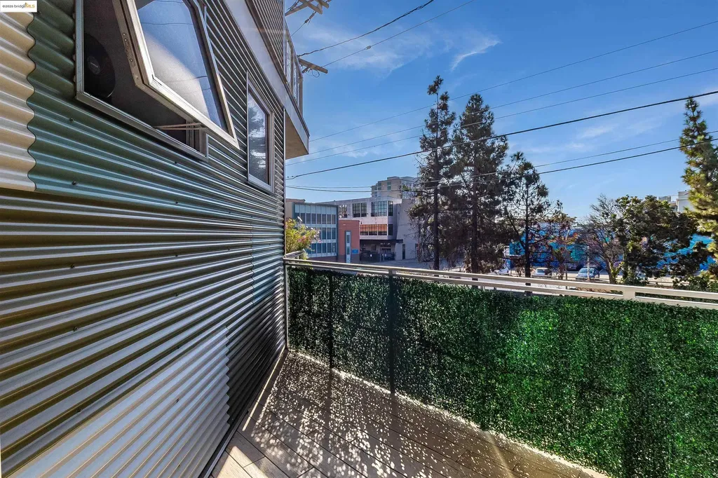 410 Webster Street Oakland CA 94607