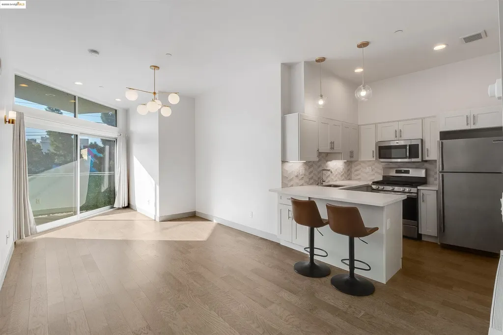 410 Webster Street Oakland CA 94607