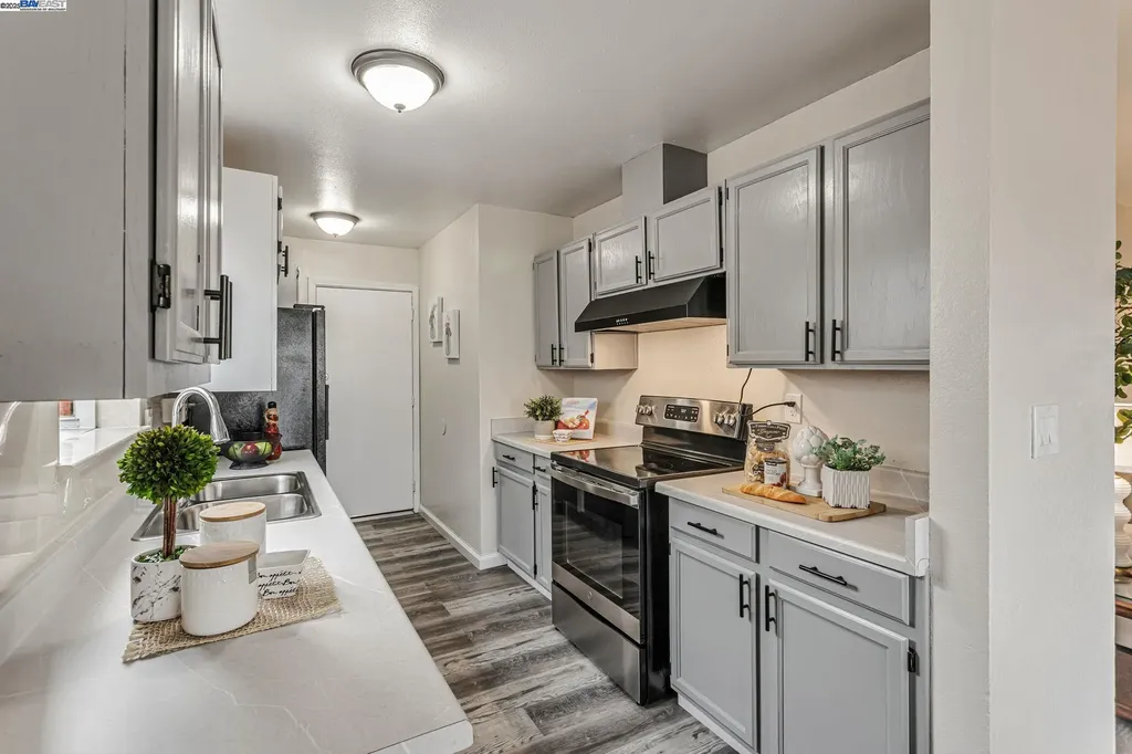 36563 Beutke Drive Newark CA 94560