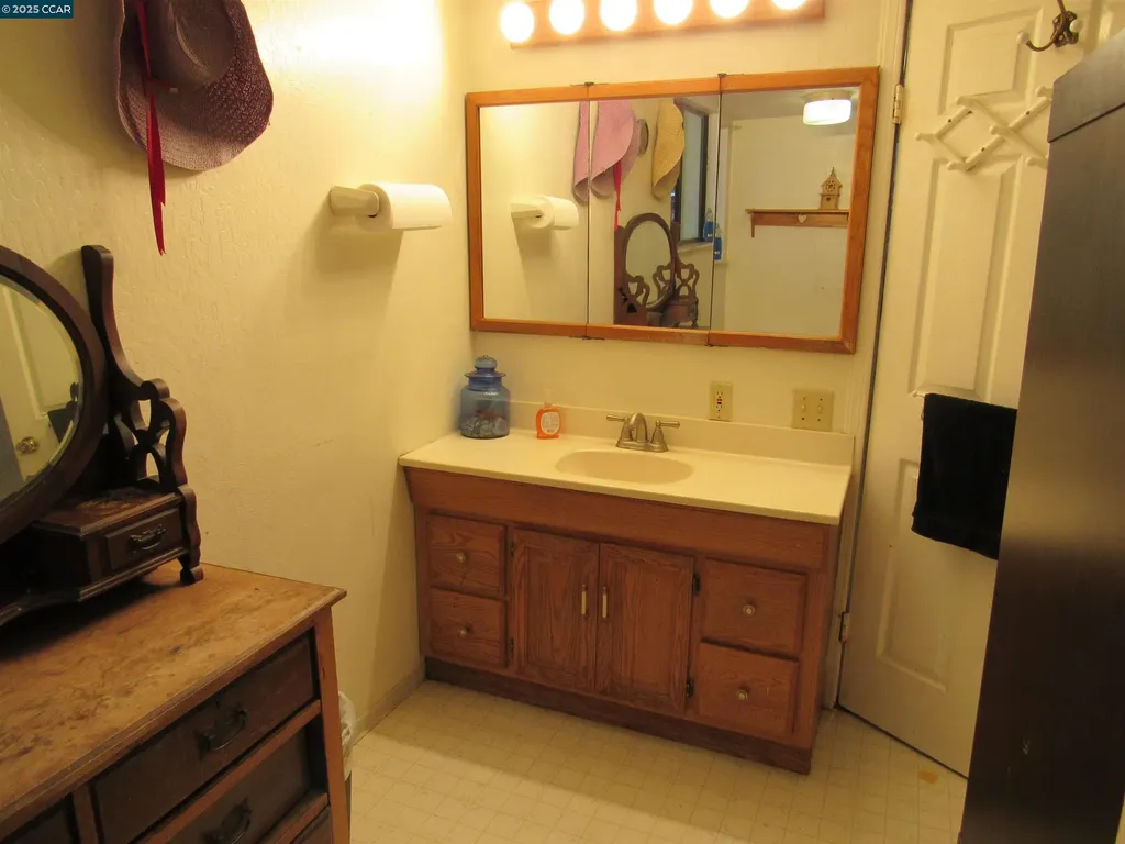 5281 Sandmound Boulevard Oakley CA 94561