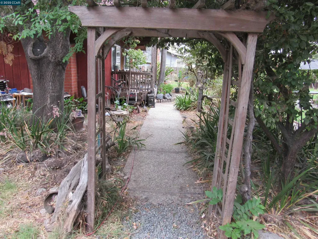 5281 Sandmound Boulevard Oakley CA 94561