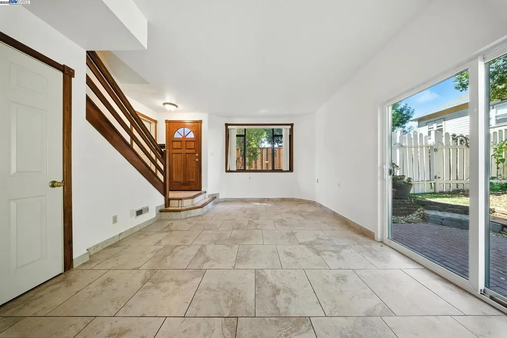 1523 Verdi Street Alameda CA 94501