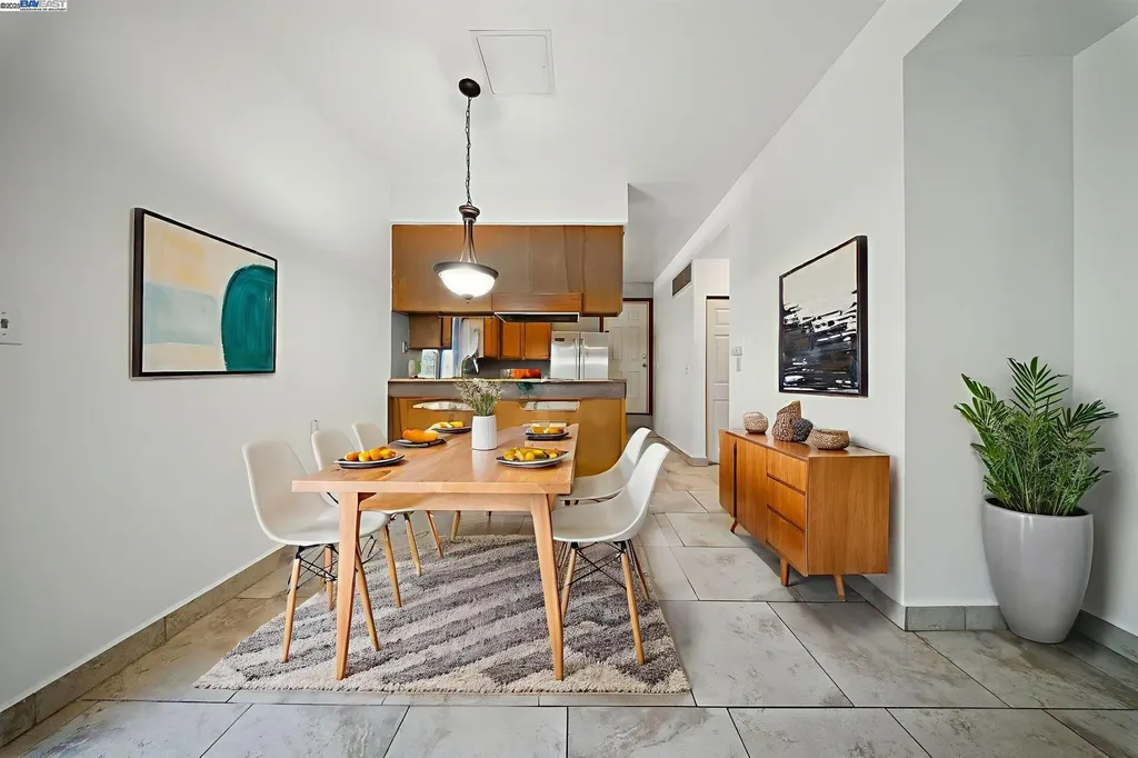1523 Verdi Street Alameda CA 94501