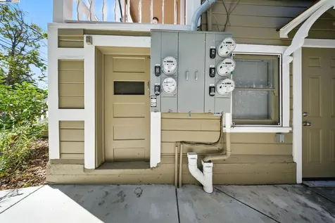 1523 Verdi Street Alameda CA 94501