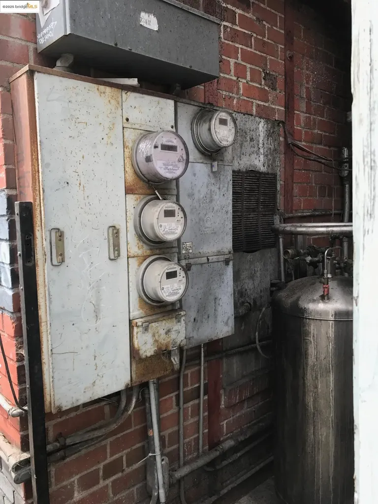 2509 Dwight Way Berkeley CA 94704