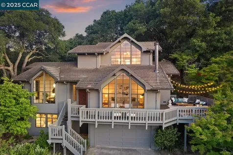357 El Toyonal Orinda CA 94563