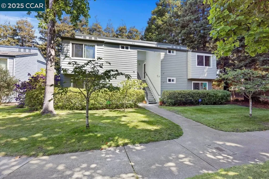 Emeryville CA, 68 Emery Bay Drive