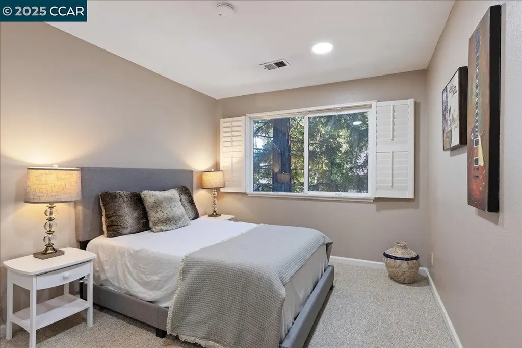 68 Emery Bay Drive Emeryville CA 94608