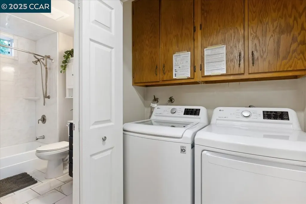 68 Emery Bay Drive Emeryville CA 94608