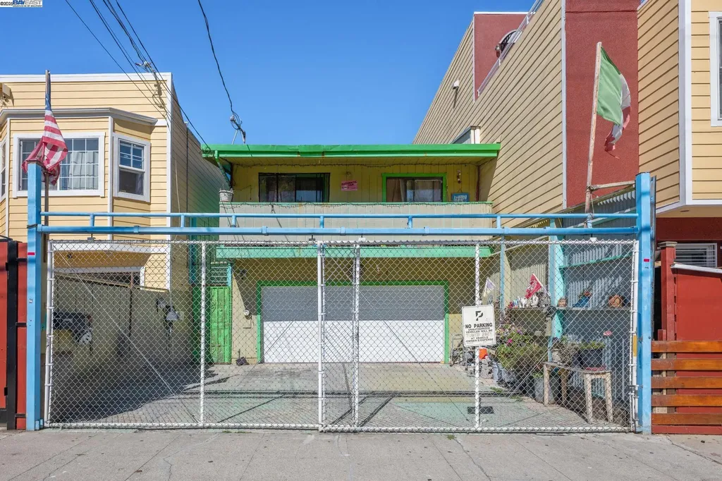 1018 Gilman Avenue San Francisco CA 94124