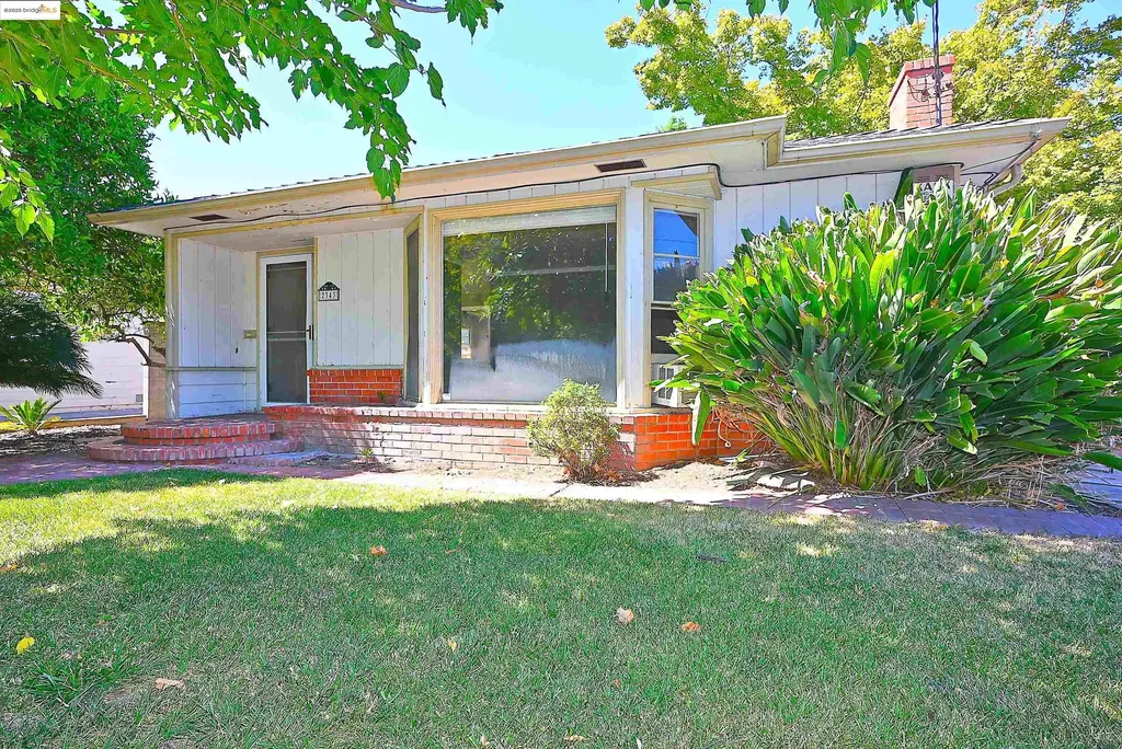 2343 Almond Avenue Concord CA 94520