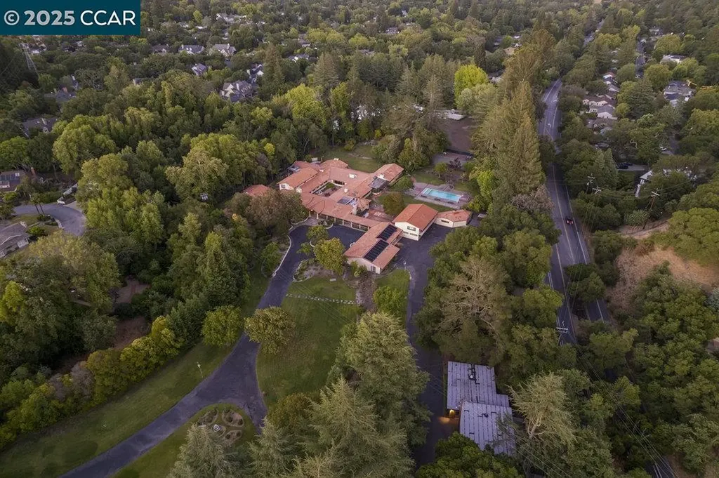 940 Reliez Station Lane Lafayette CA 94549