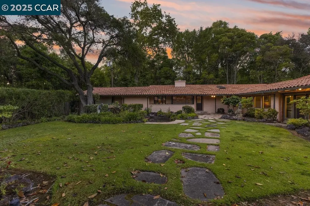 940 Reliez Station Lane Lafayette CA 94549