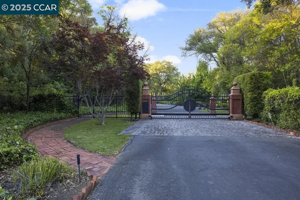 940 Reliez Station Lane Lafayette CA 94549